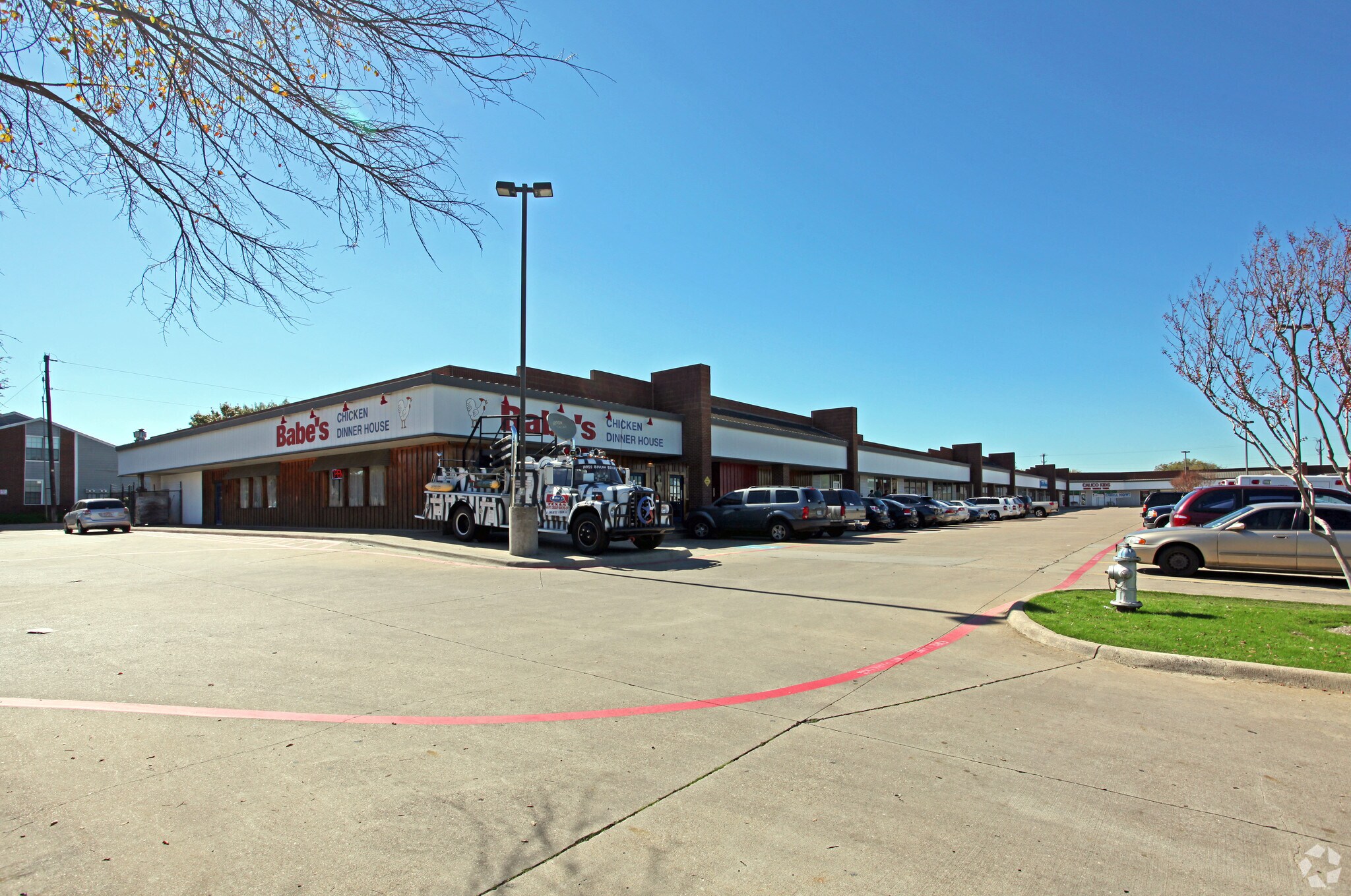 1456 Belt Line Rd, Garland, TX à louer Photo principale– Image 1 sur 4