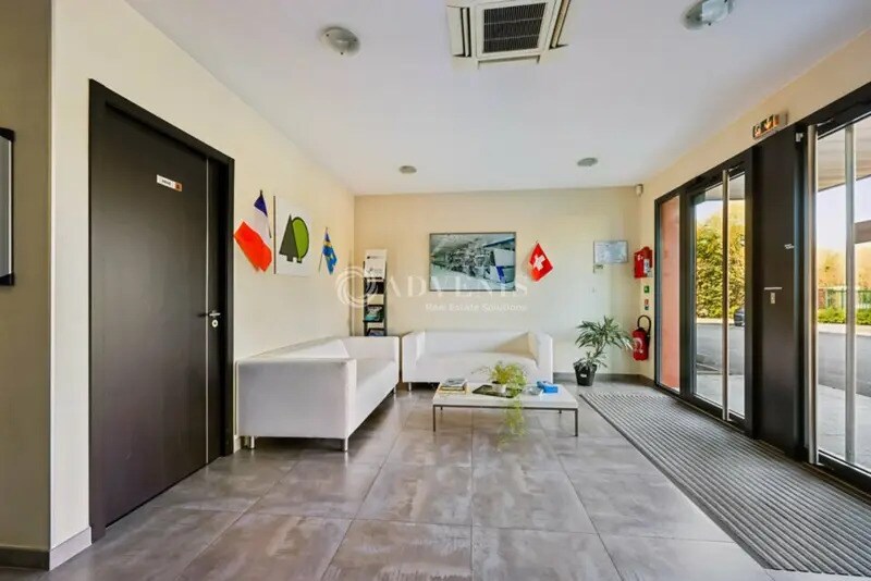 10 Avenue Du Gué Langlois, Bussy-Saint-Martin à louer - Hall d’entrée – Image 3 sur 12