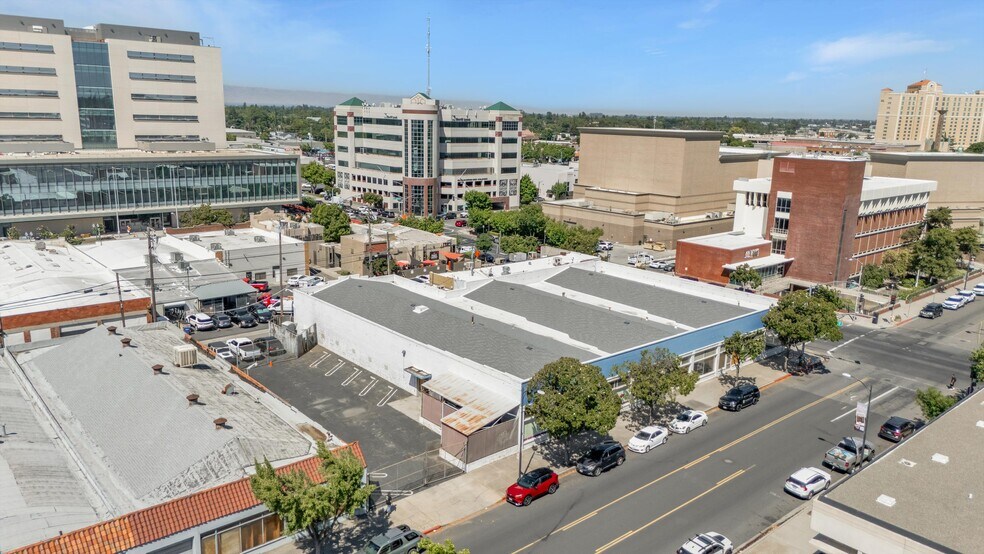 1020 H St, Modesto, CA à vendre - Photo de l’immeuble – Image 3 sur 48