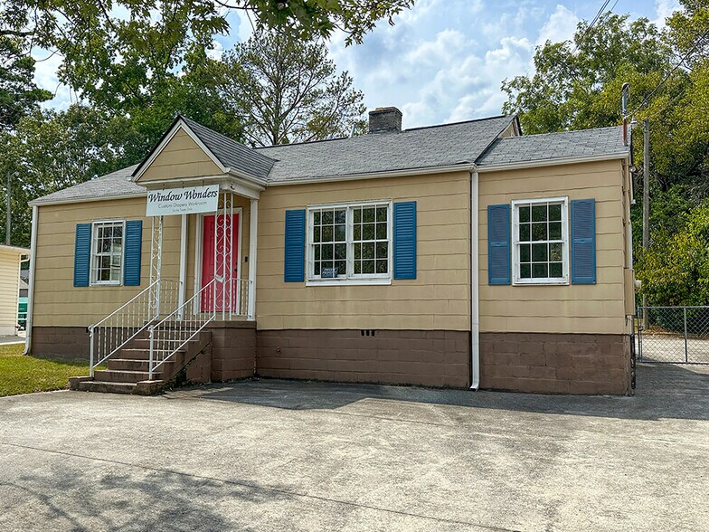 4154 Clairmont Rd, Atlanta, GA à vendre - Photo de l’immeuble – Image 3 sur 13