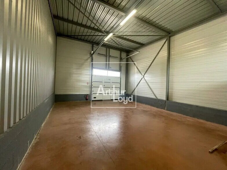 119 Rue Des Hetres, Chartrettes à louer - Photo de l’immeuble – Image 1 sur 7