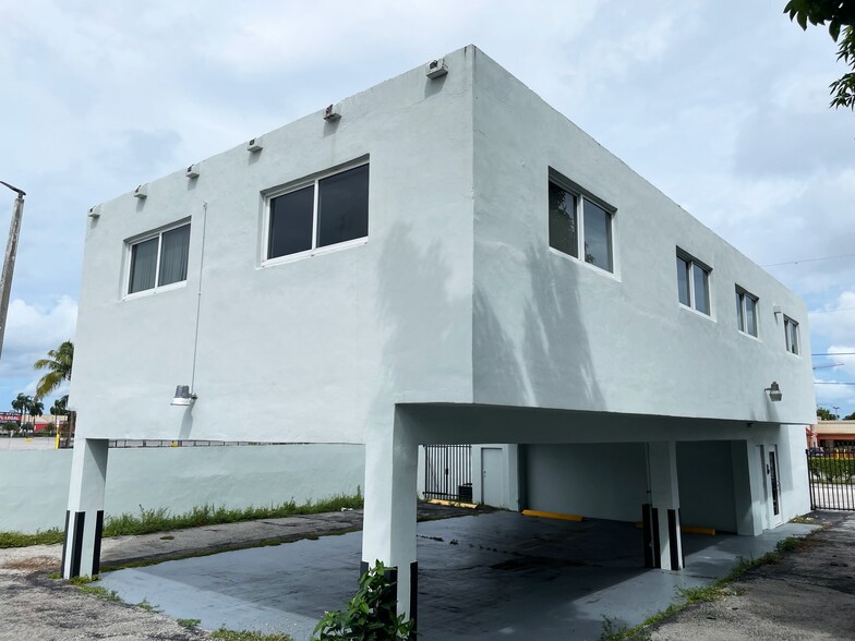3670 NW 6th St, Miami, FL à vendre - Photo de l’immeuble – Image 2 sur 8