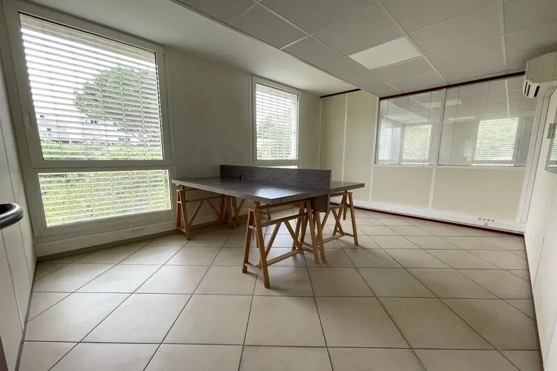 Bureau dans Béziers à louer - Photo de l’immeuble – Image 3 sur 7