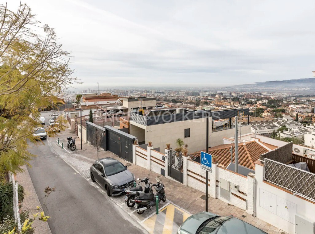 Immeuble residentiel dans Sant Just Desvern, Barcelona à vendre Photo de l’immeuble– Image 1 sur 6