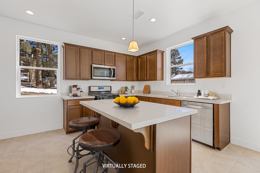 11 E Sullivan Ave, Flagstaff, AZ à vendre - Photo intérieure – Image 2 sur 8