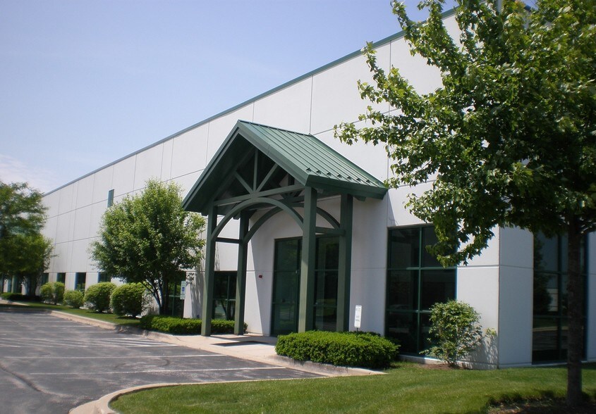 4501-4509 Prime Pky, McHenry, IL à louer - Photo de l’immeuble – Image 1 sur 11