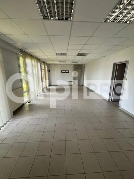 Bureau dans Arras à vendre - Photo de l’immeuble – Image 2 sur 12