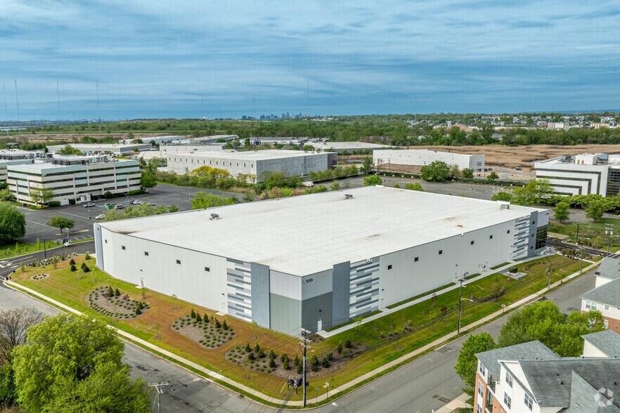 1290 Wall St W, Lyndhurst, NJ à louer - Photo de l’immeuble – Image 2 sur 26