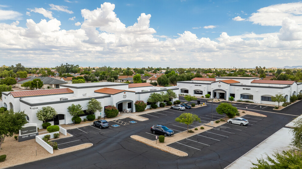 6239 E Brown Rd, Mesa, AZ à louer - Photo de l’immeuble – Image 1 sur 9