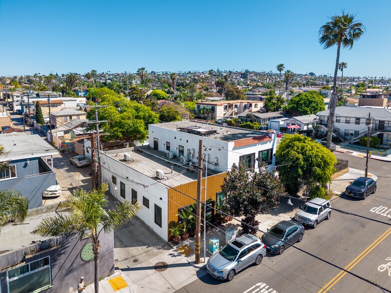 2175-2177 Bacon St, San Diego, CA à vendre - Photo de l’immeuble – Image 2 sur 16