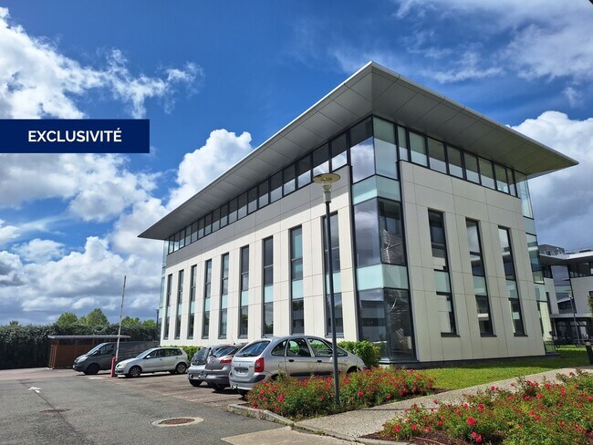 Plus de détails pour 6-8 Avenue Des Satellites, Le Haillan - Bureau à vendre
