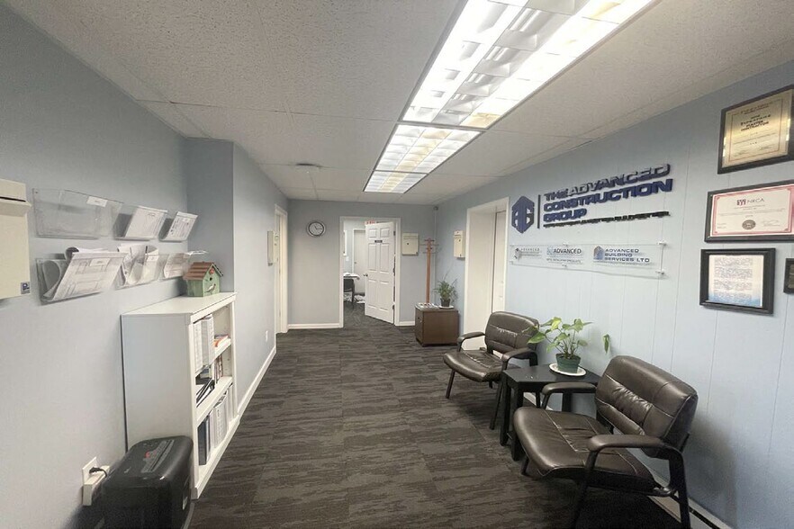 203-205 W Sophia St, Maumee, OH à louer - Hall d’entrée – Image 3 sur 4