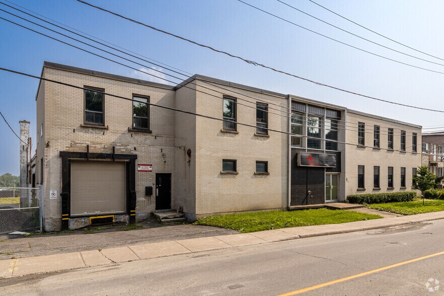 16 Prom Ronald, Montréal-Ouest, QC à louer - Photo de l’immeuble – Image 2 sur 5