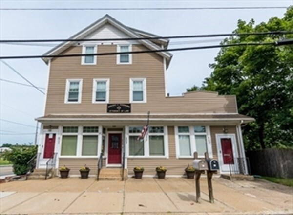 609 Newport Ave, Attleboro, MA à vendre Photo principale– Image 1 sur 3