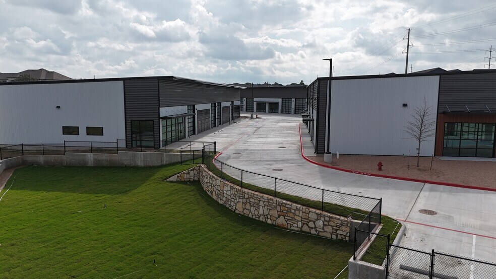 15819 FM 1325, Austin, TX à louer - Photo de l’immeuble – Image 3 sur 7