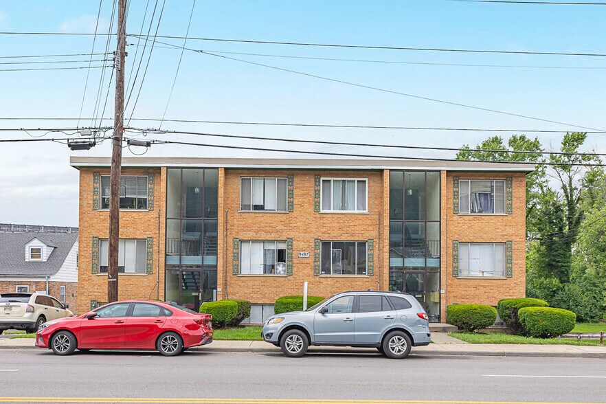 9495 Reading Rd, Cincinnati, OH à vendre - Photo de l’immeuble – Image 3 sur 26