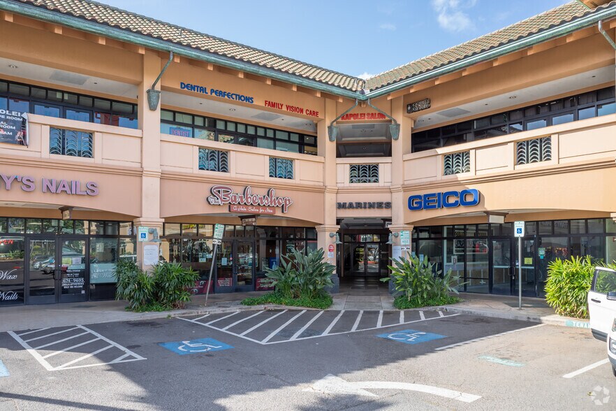 563-565 Farrington Hwy, Kapolei, HI à louer - Photo de l’immeuble – Image 2 sur 7