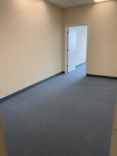 6552-6566 Backlick Rd, Springfield, VA à louer Photo intérieure– Image 1 sur 6