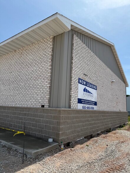 1405 Enterprise Dr, De Pere, WI à louer - Photo de l’immeuble – Image 2 sur 7