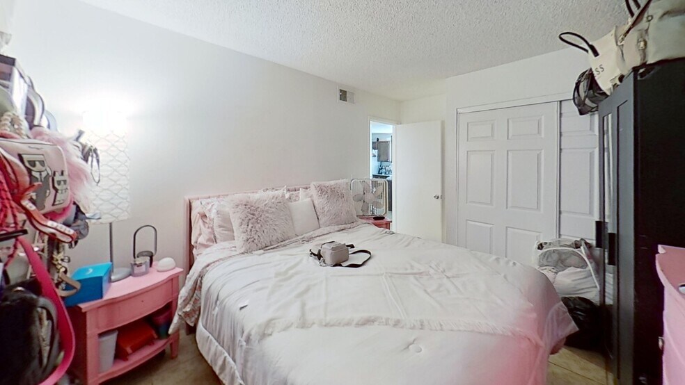 917 Snug Harbor St, Las Vegas, NV à vendre - Photo de l’immeuble – Image 3 sur 10