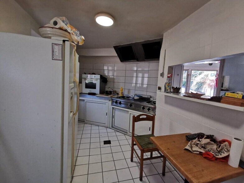 Local commercial dans Cannes à louer - Photo de l’immeuble – Image 3 sur 14