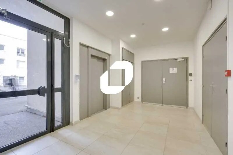 Bureau dans La Garenne-Colombes à vendre - Photo de l’immeuble – Image 3 sur 23