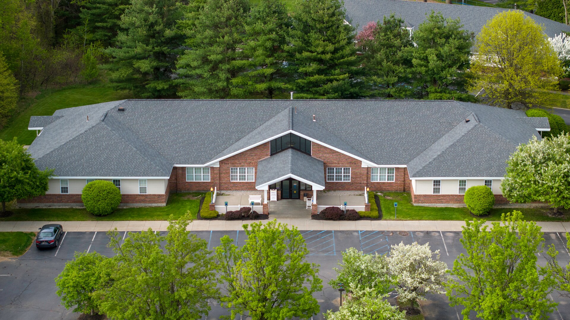 5 Care Ln, Saratoga Springs, NY à vendre Photo de l’immeuble– Image 1 sur 16