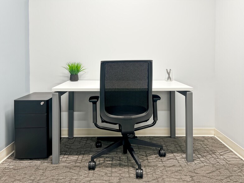 3117 Whiting Ave, Charlotte, NC à louer - Photo de l’immeuble – Image 1 sur 34