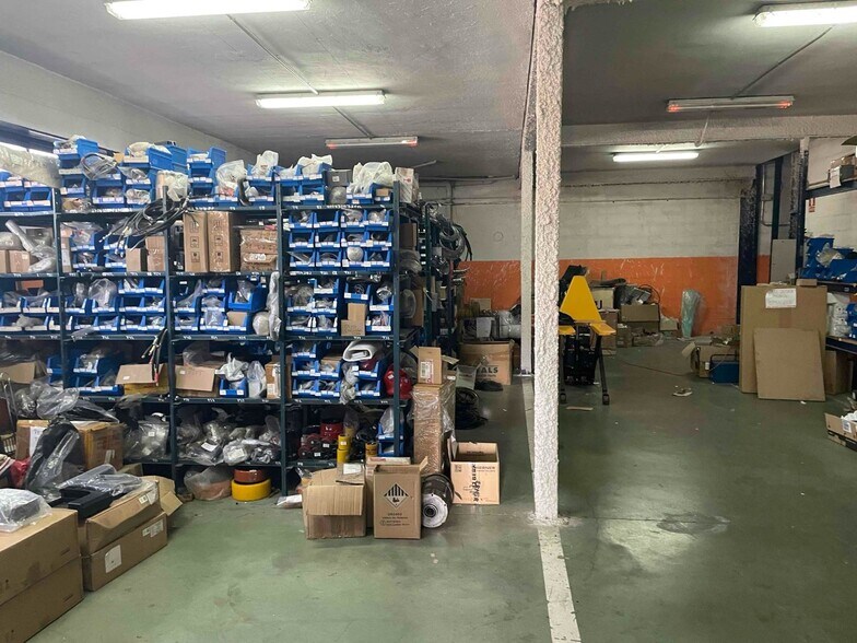 Industriel/Logistique dans Arganda del Rey, Madrid à vendre - Photo de l’immeuble – Image 3 sur 15
