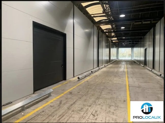 Plus de détails pour Local commercial, Local d'activités à louer