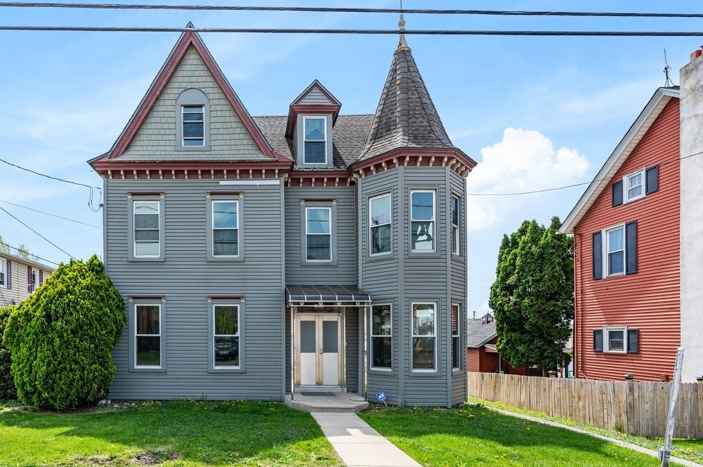 7818 Main St, Fogelsville, PA à vendre Photo de l’immeuble– Image 1 sur 13