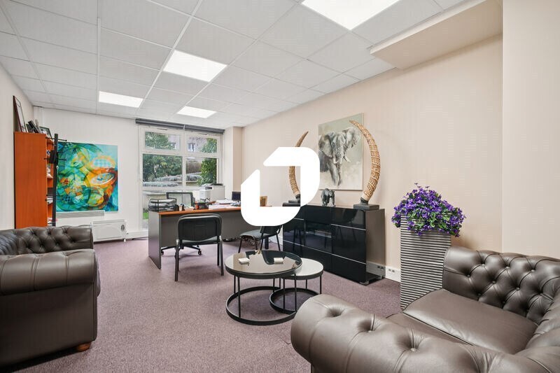 Bureau dans Rueil-Malmaison à vendre - Photo de l’immeuble – Image 2 sur 10