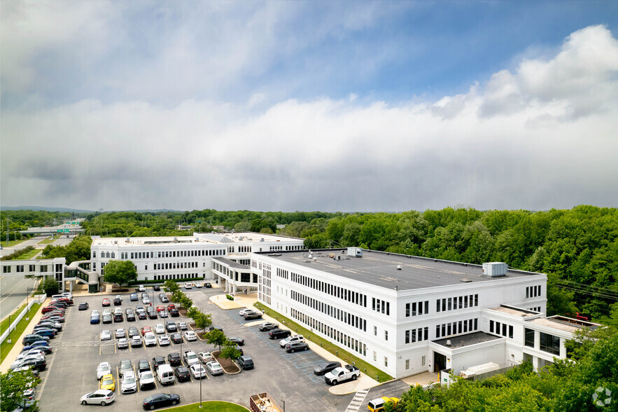 800 Prides Crossing, Newark, DE à louer - Aérien – Image 3 sur 12