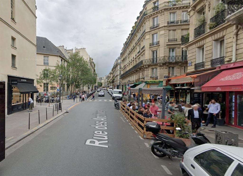 Local commercial dans Paris à louer Photo de l’immeuble– Image 1 sur 2