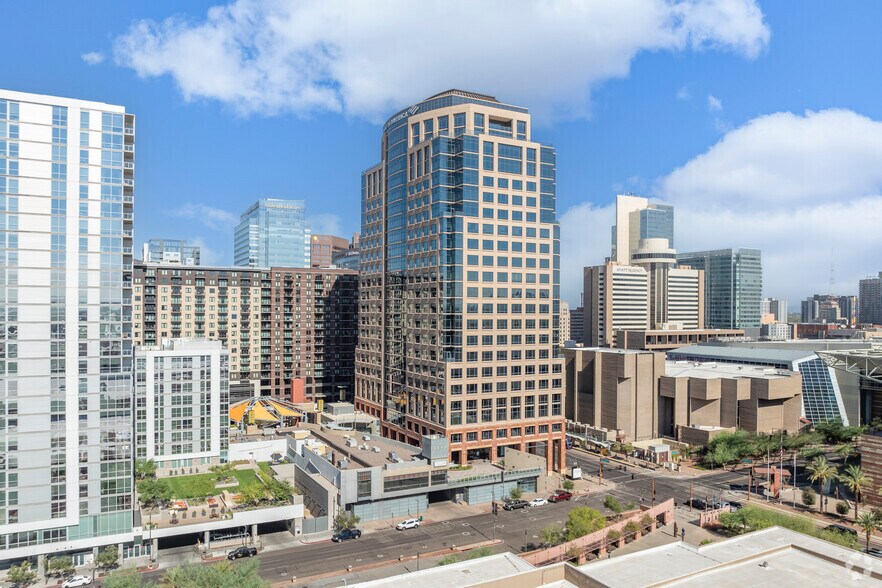 201 E Washington St, Phoenix, AZ à louer - Photo de l’immeuble – Image 2 sur 24