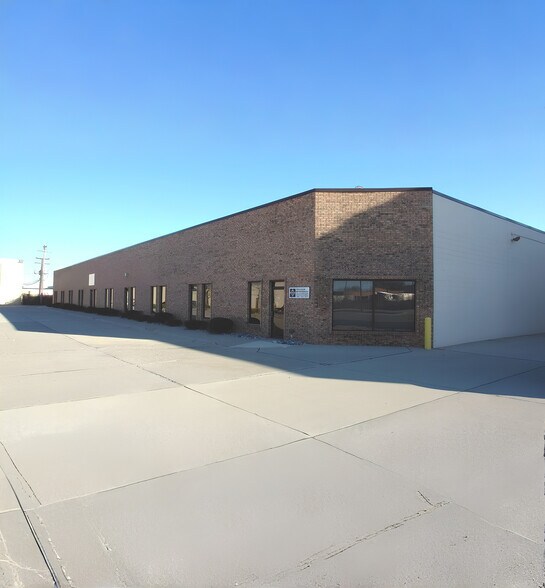 33250-33262 Groesbeck Hwy, Fraser, MI à louer - Photo de l’immeuble – Image 2 sur 2