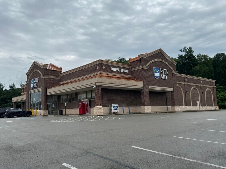 1396 W Chestnut St, Washington, PA à louer - Photo de l’immeuble – Image 3 sur 9