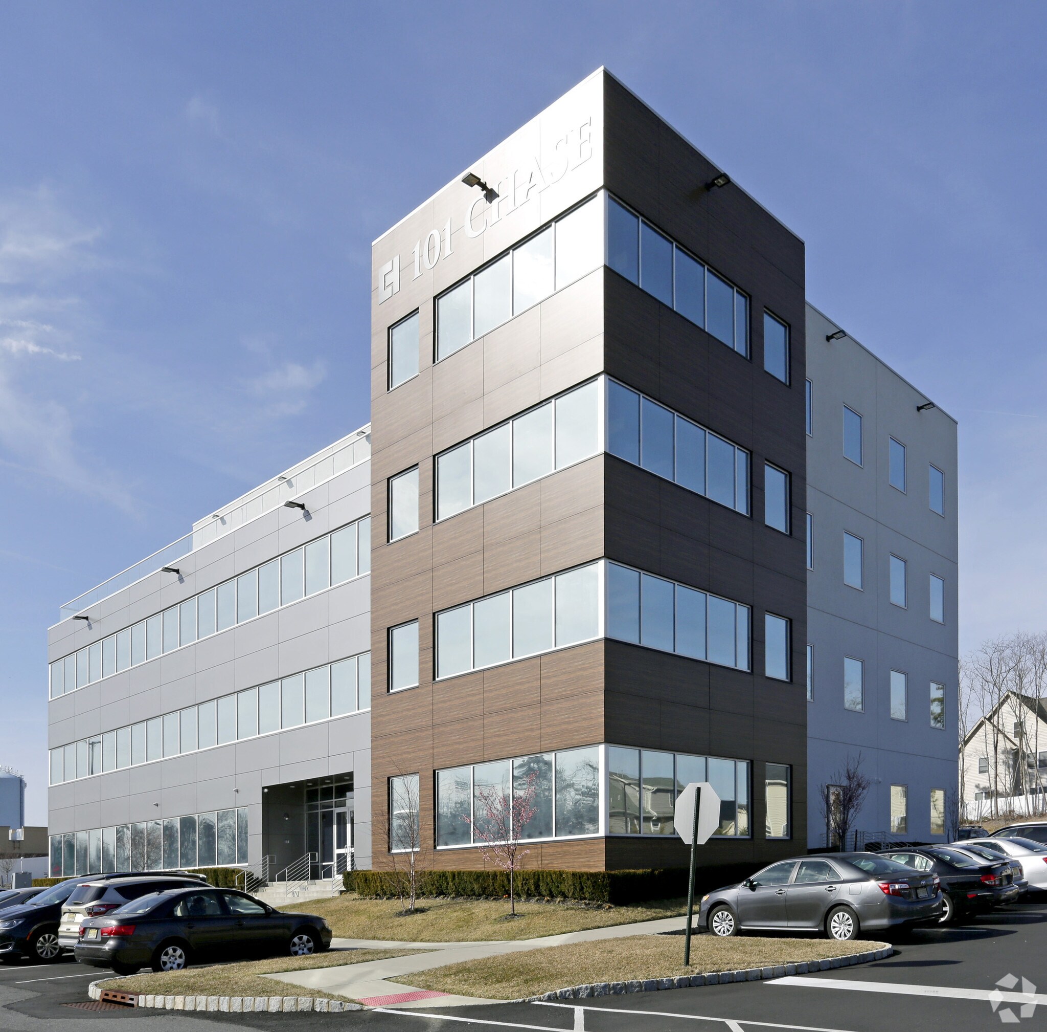 101 Chase Ave, Lakewood, NJ à louer Photo principale– Image 1 sur 6