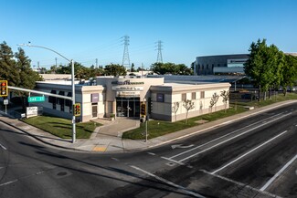 Plus de détails pour 3300 Truxtun Ave, Bakersfield, CA - Local commercial à louer