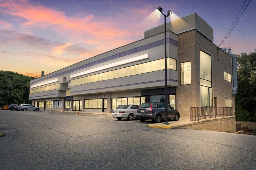 2025 Richmond Ave, Staten Island, NY à louer - Photo de l’immeuble – Image 2 sur 10