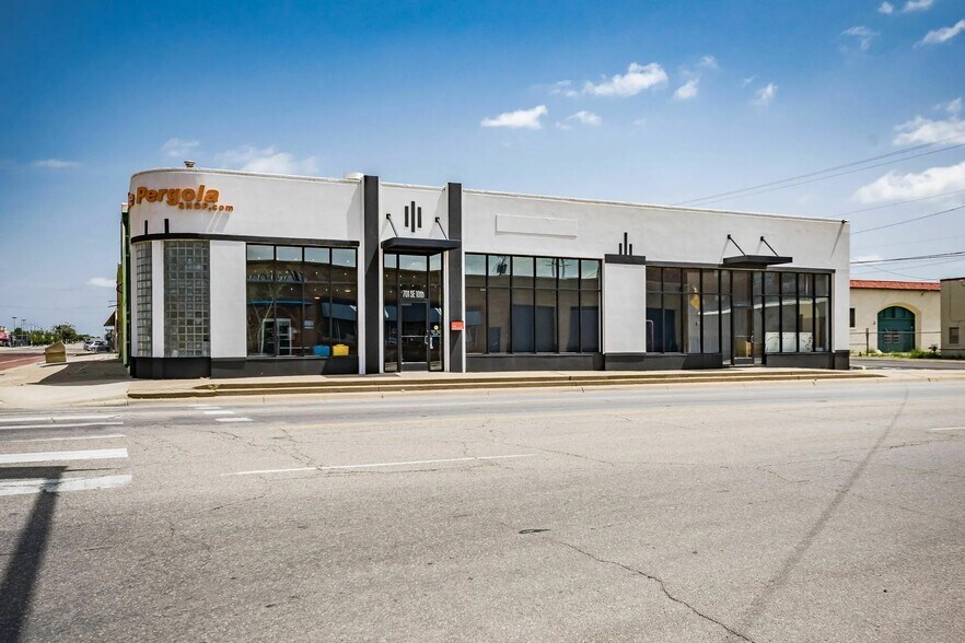 701 SE 10th Ave, Amarillo, TX à vendre - Photo de l’immeuble – Image 3 sur 21