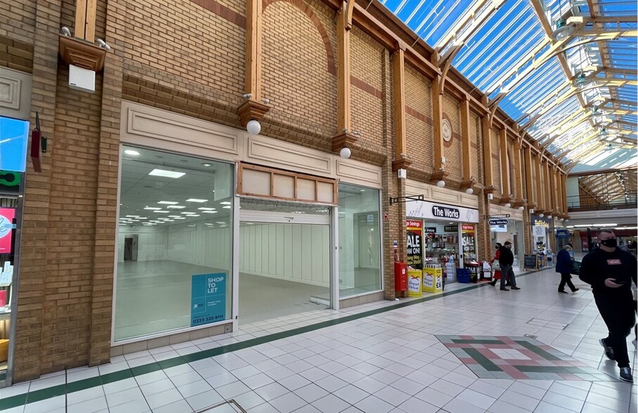 39 Green Lanes Shopping Centre, Barnstaple à louer - Photo de l’immeuble – Image 2 sur 22