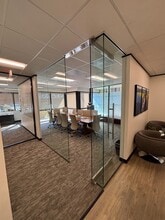 8834 N Capital of Texas Hwy, Austin, TX à louer Photo intérieure– Image 2 sur 2