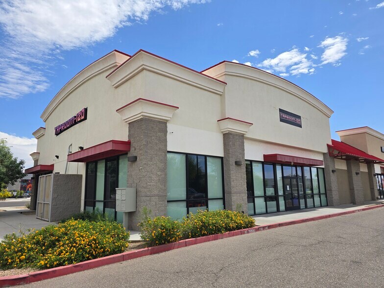 4576 S Power Rd, Gilbert, AZ à louer - Photo de l’immeuble – Image 2 sur 18