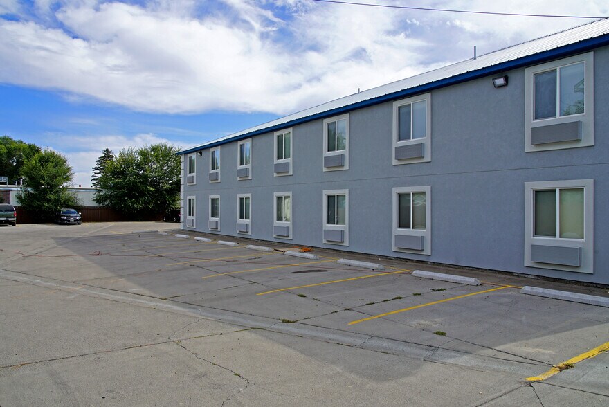 1519 Grande Ave, Monte Vista, CO à vendre - Photo de l’immeuble – Image 2 sur 24