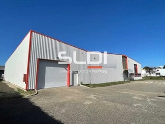 Plus de détails pour Local d'activités à louer