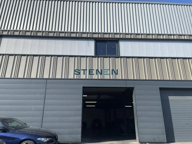 Plus de détails pour Local d'activités à louer