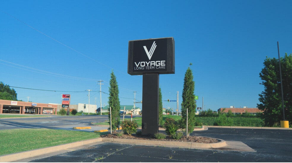 617 S Air Depot Blvd, Midwest City, OK à vendre - Photo de l’immeuble – Image 2 sur 28