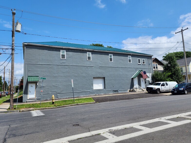 744 Park Ave, Syracuse, NY à vendre - Photo de l’immeuble – Image 2 sur 52
