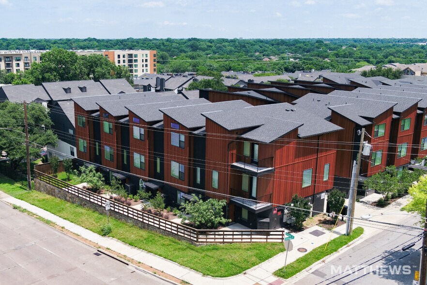 7411 Coronado Ave, Dallas, TX à vendre - Photo de l’immeuble – Image 1 sur 3